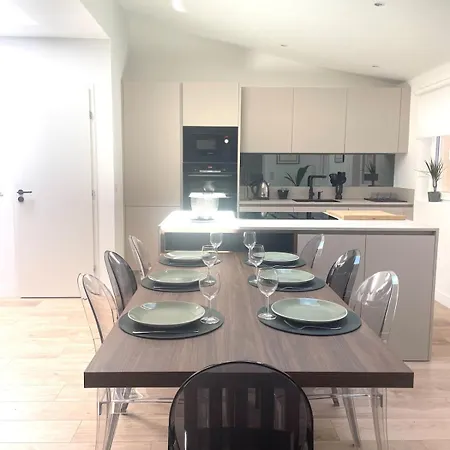 Apartment To Be Here *