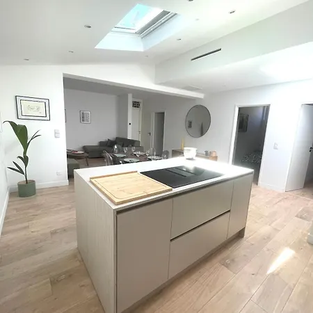 Apartment To Be Here *